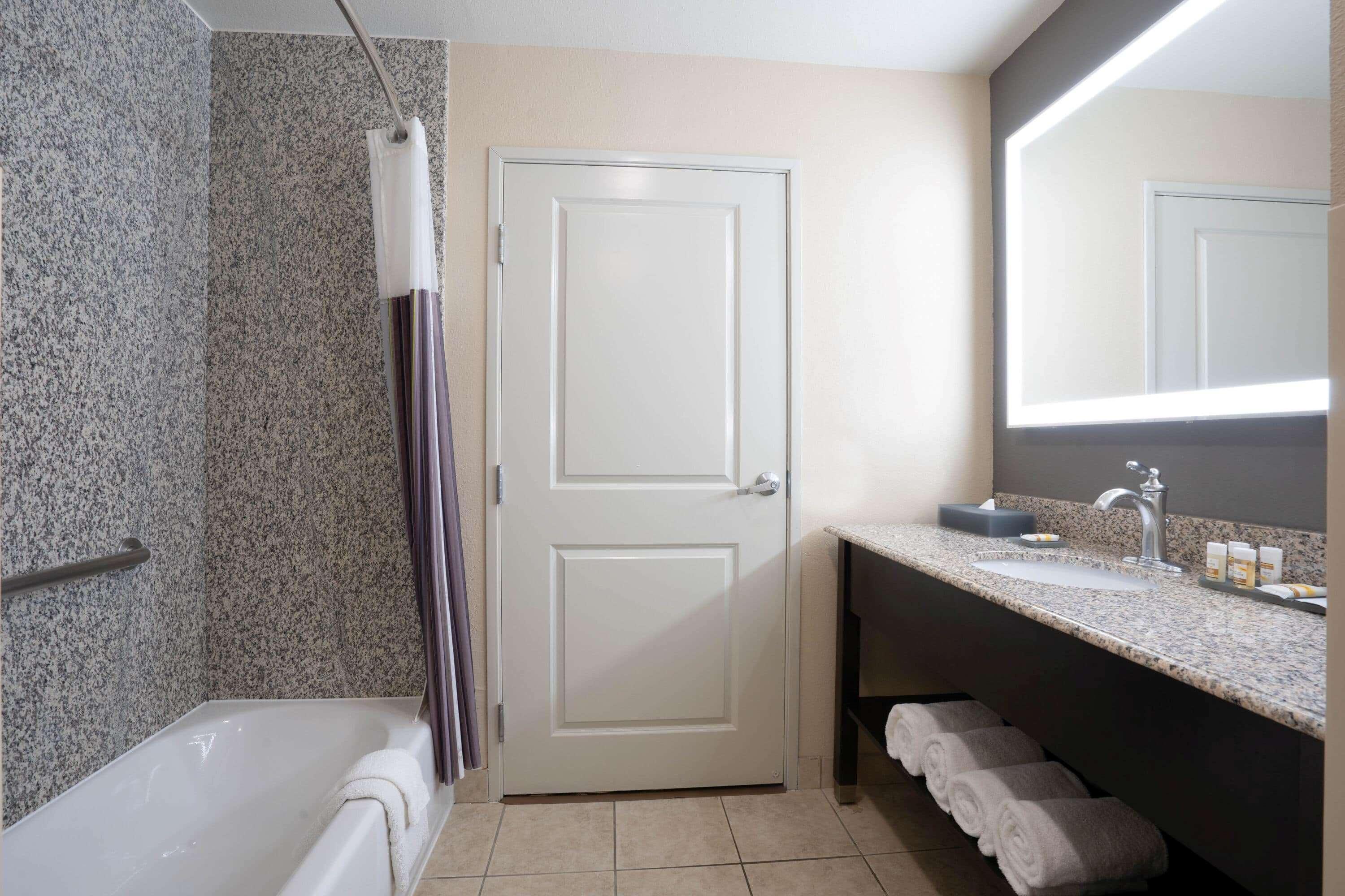 La Quinta By Wyndham Houston Energy Corridor Hotel Bagian luar foto