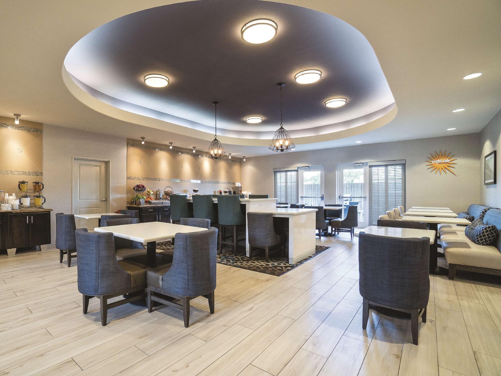 La Quinta By Wyndham Houston Energy Corridor Hotel Bagian luar foto