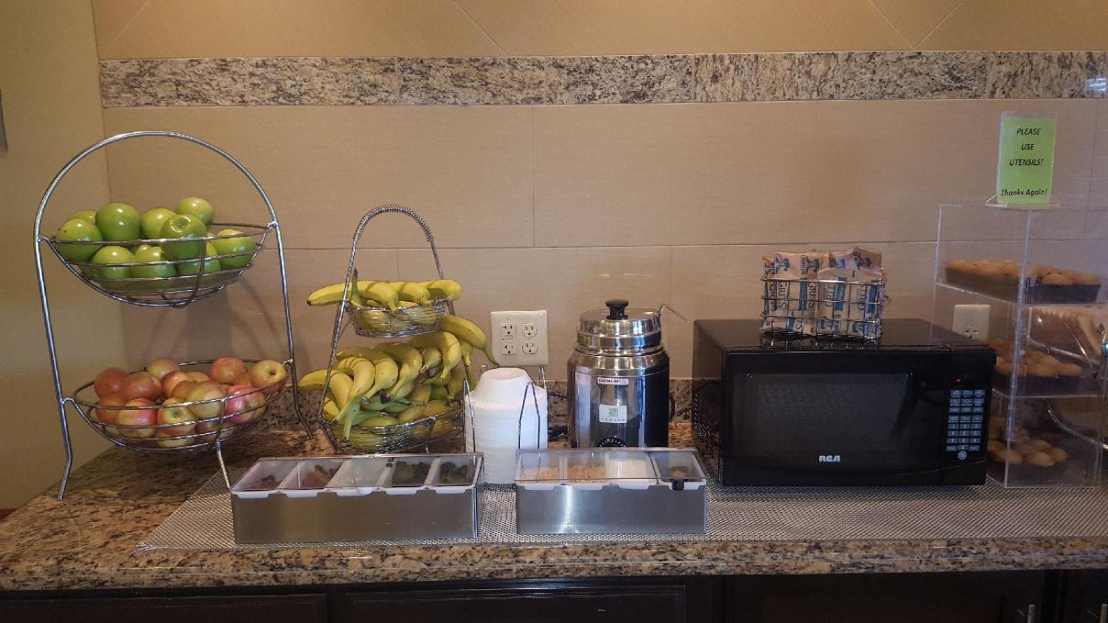 La Quinta By Wyndham Houston Energy Corridor Hotel Bagian luar foto