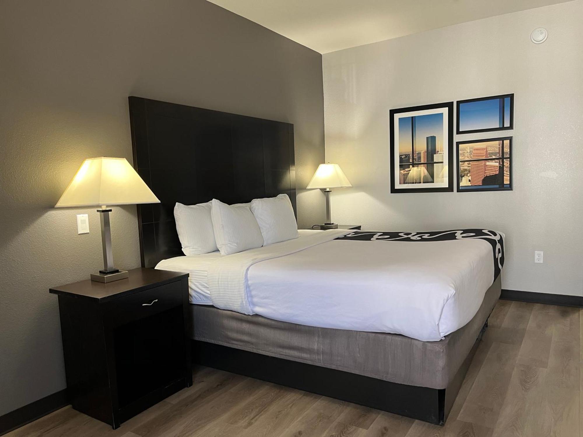La Quinta By Wyndham Houston Energy Corridor Hotel Bagian luar foto