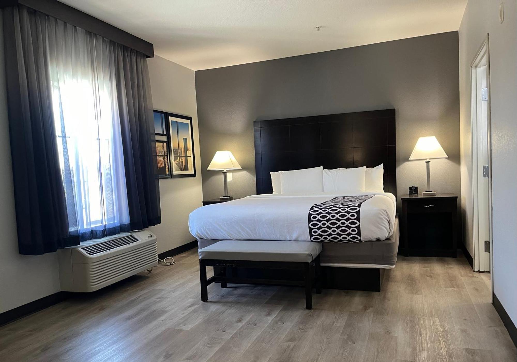 La Quinta By Wyndham Houston Energy Corridor Hotel Bagian luar foto